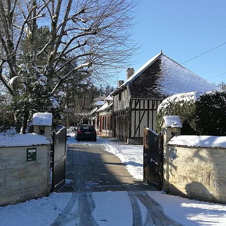 Готель Domaine Du Carouge Lirey Екстер'єр фото