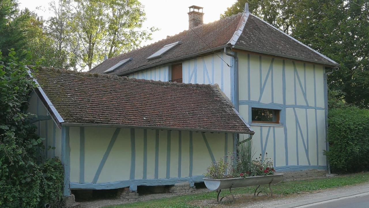 Готель Domaine Du Carouge Lirey Екстер'єр фото
