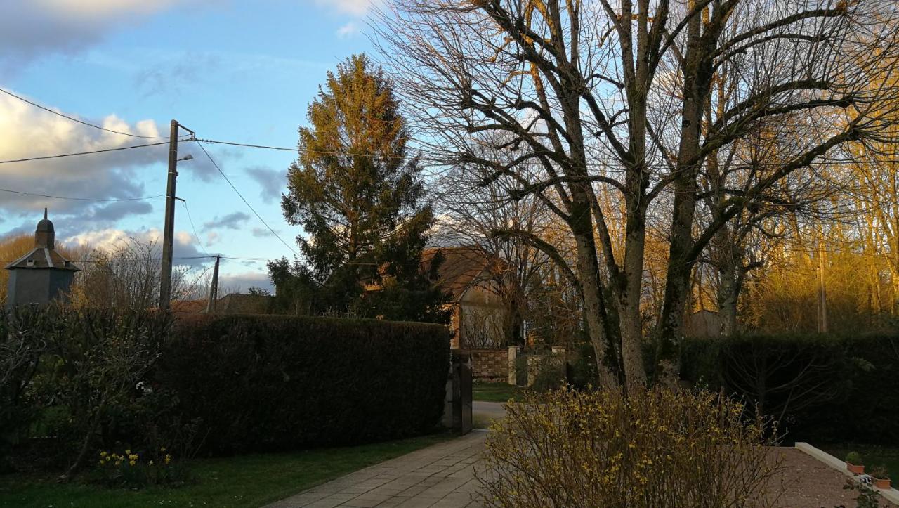 Готель Domaine Du Carouge Lirey Екстер'єр фото
