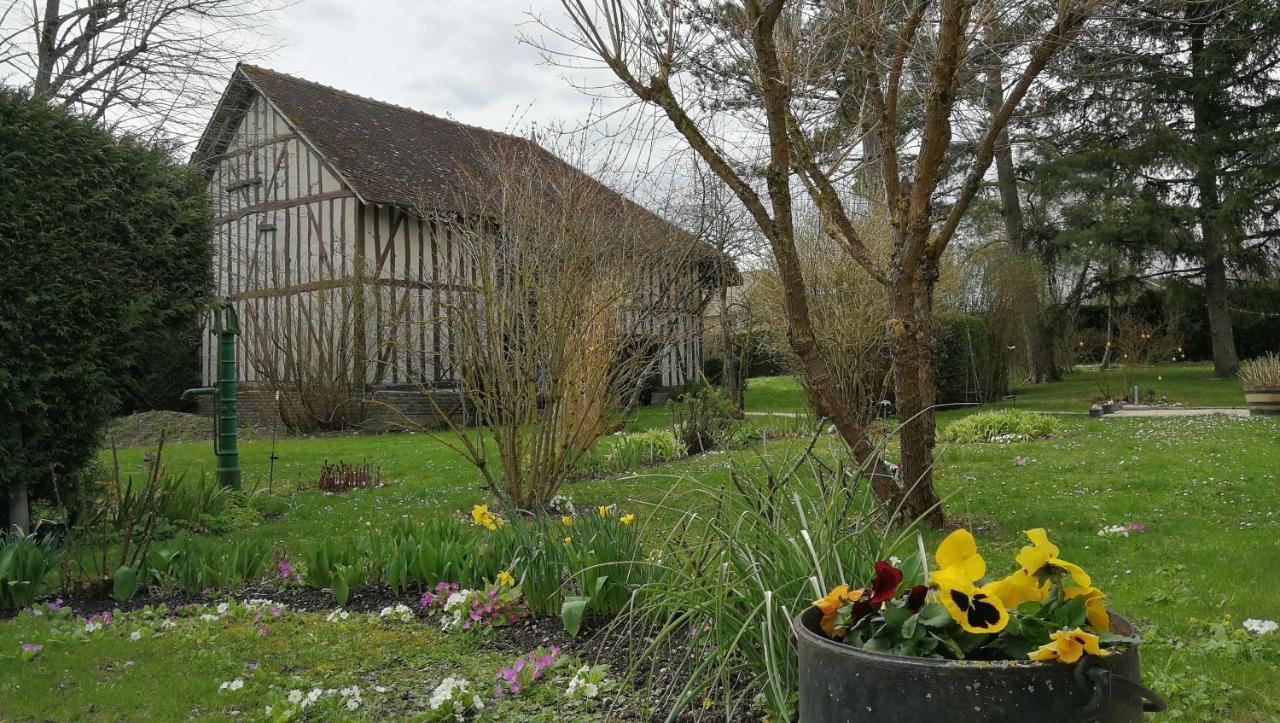 Готель Domaine Du Carouge Lirey Екстер'єр фото