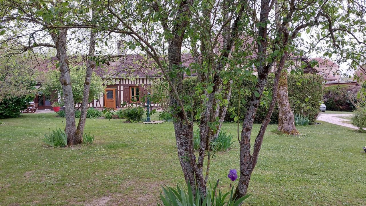 Готель Domaine Du Carouge Lirey Екстер'єр фото