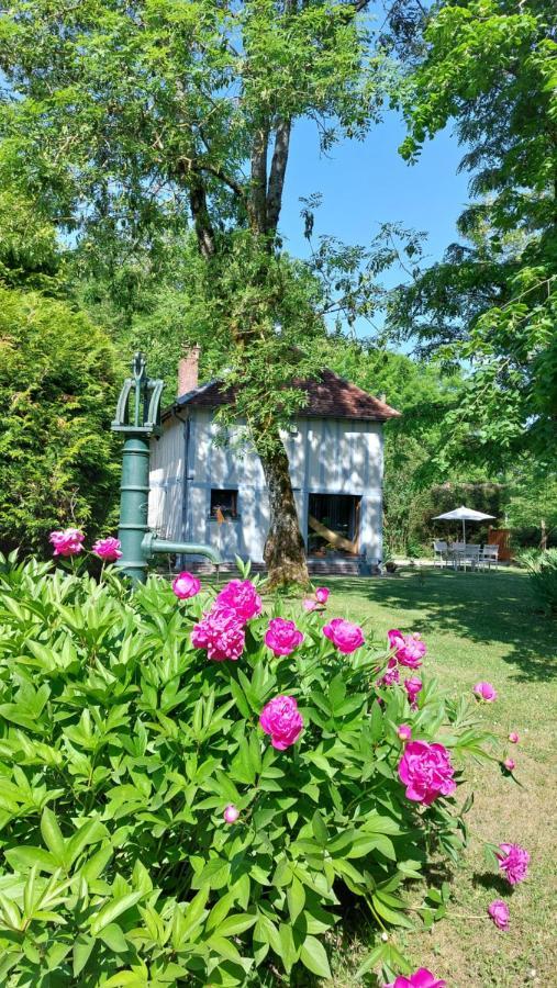 Готель Domaine Du Carouge Lirey Екстер'єр фото